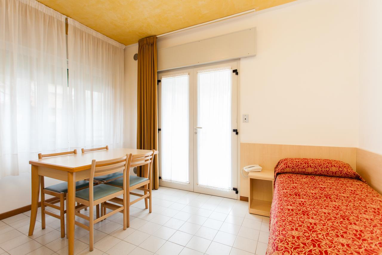 Residence Marina リド・ディ・イエゾロ エクステリア 写真